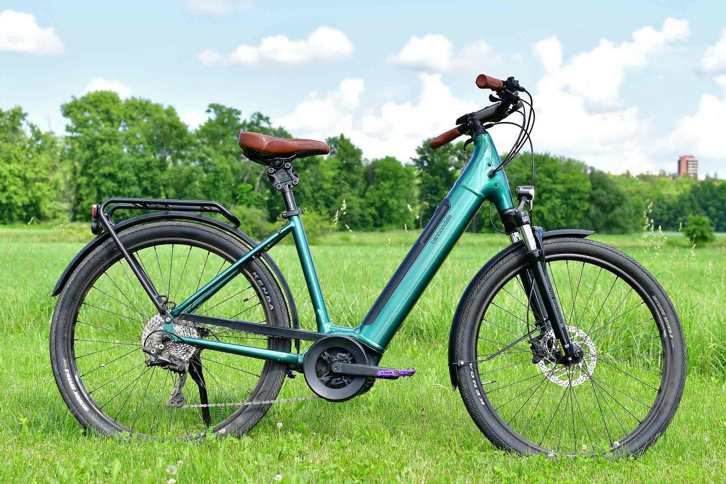Cannondale adventure 1 2021 shop