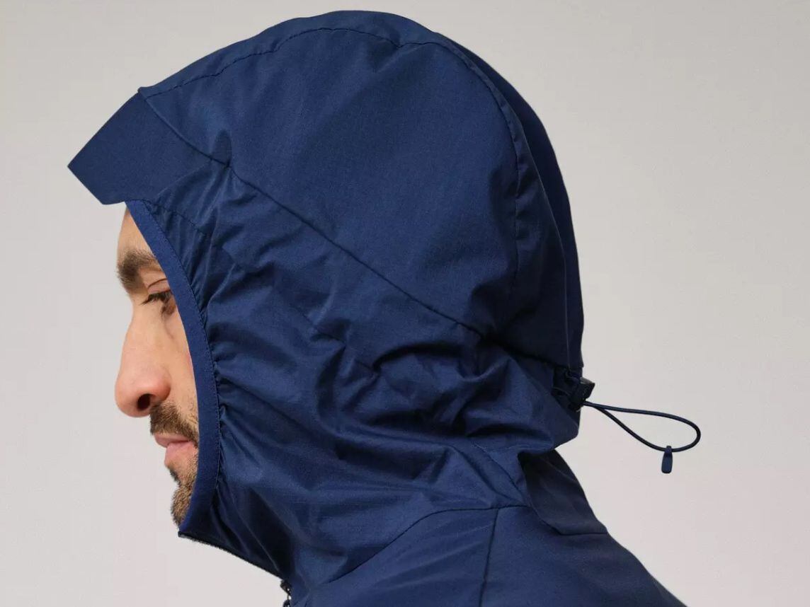 Rapha Trail Lightweight Jacket Review | Cycle Volta
