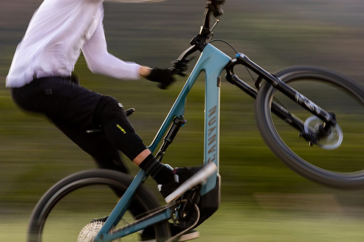 Canyon spectral best sale on ebike