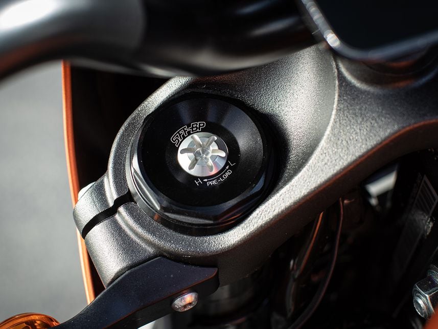2020 Harley-Davidson LiveWire Showa suspension.